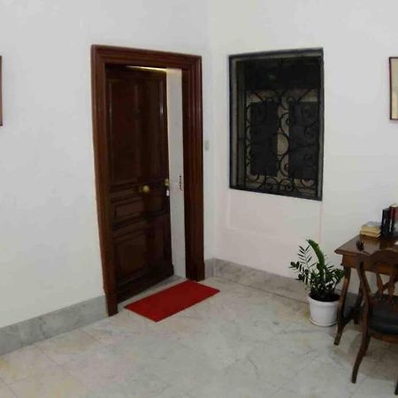 Beautiful Apartment Next To Piazza Di Spagna Рим Екстер'єр фото