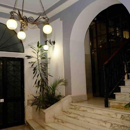 Beautiful Apartment Next To Piazza Di Spagna Рим Екстер'єр фото